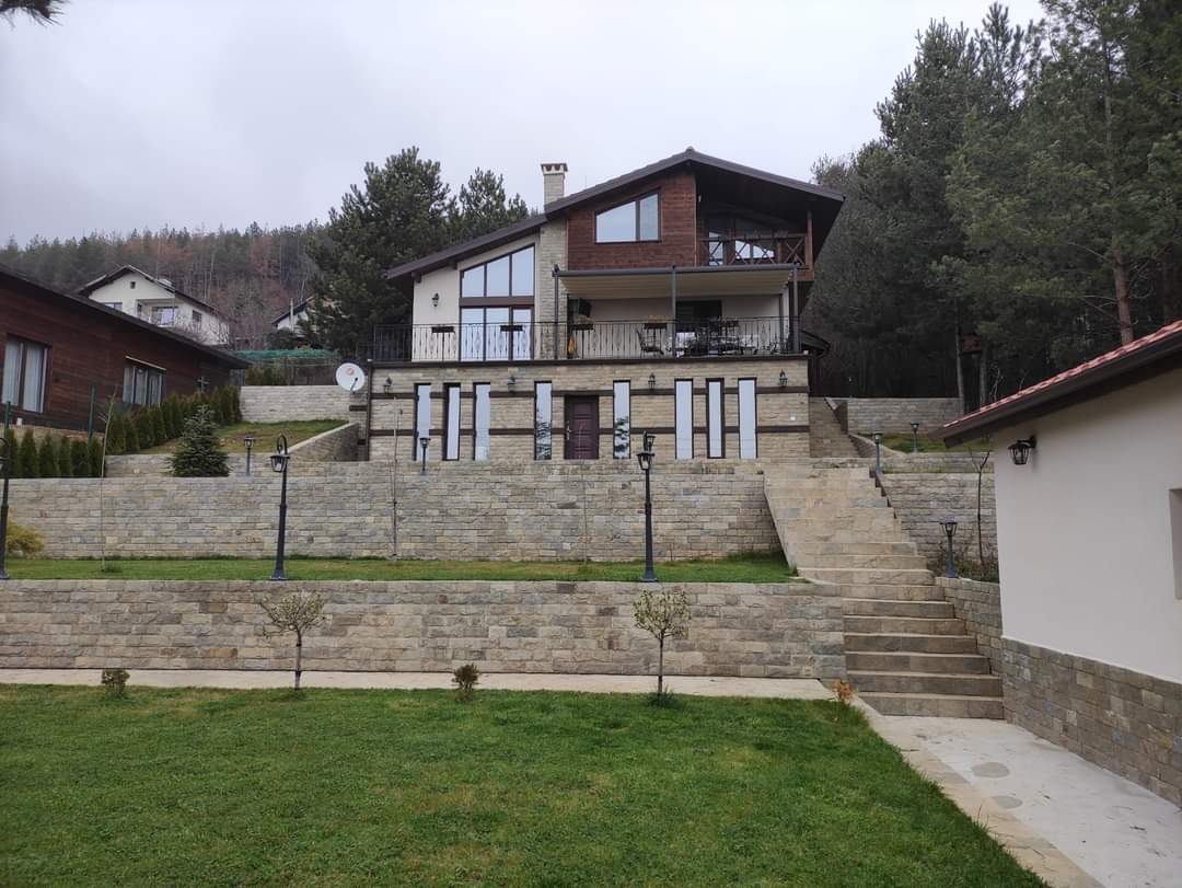 Дървена сглобяема къща завършен проект